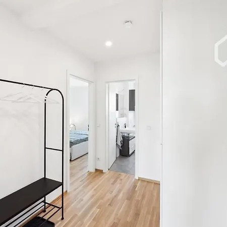 Apartamento Charmante & Moderne Neubauwohnung Mit Balkon Zwenkau