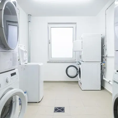 Apartamento Charmante & Moderne Neubauwohnung Mit Balkon *