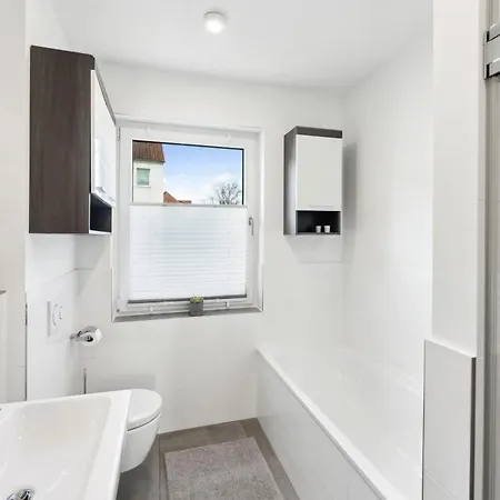 Charmante & Moderne Neubauwohnung Mit Balkon