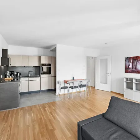 Charmante & Moderne Neubauwohnung Mit Balkon * Zwenkau