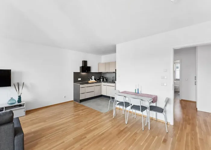 Apartamento Charmante & Moderne Neubauwohnung Mit Balkon *