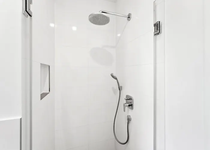 Charmante & Moderne Neubauwohnung Mit Balkon