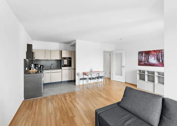 Charmante & Moderne Neubauwohnung Mit Balkon * Zwenkau