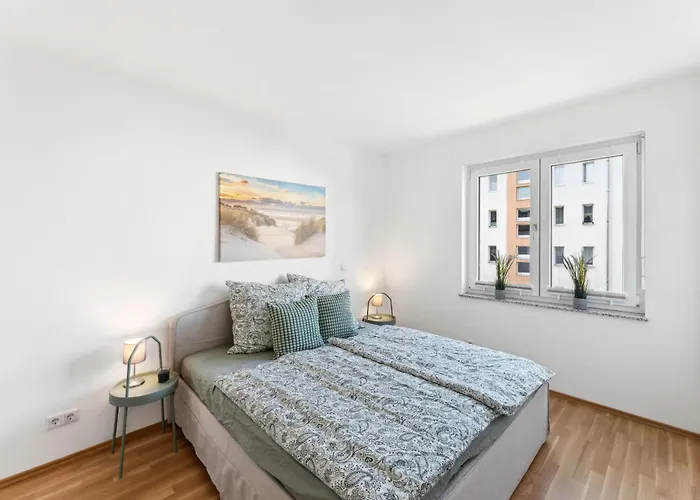 Apartamento Charmante & Moderne Neubauwohnung Mit Balkon Zwenkau